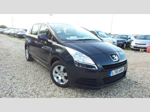 Peugeot 5008  1.6 HDi Active Euro 5 5dr 