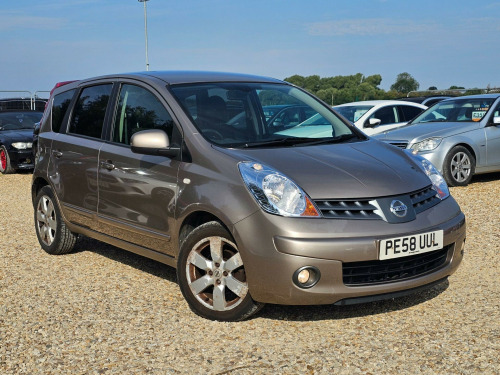 Nissan Note  1.6 16V Tekna Auto Euro 4 5dr