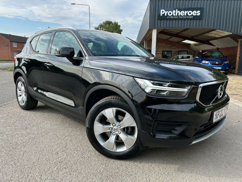 Volvo XC40  1.5 Momentum T3 (163 hp) Auto