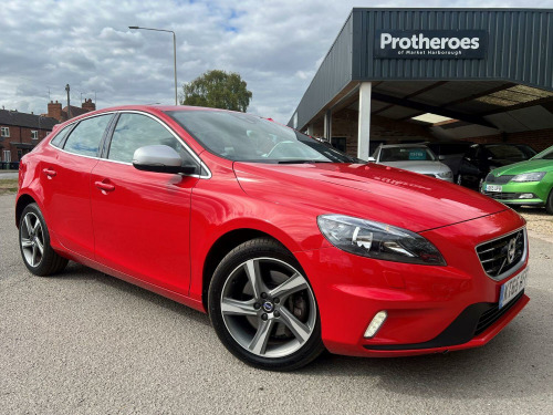 Volvo V40  2.0 R-Design D3