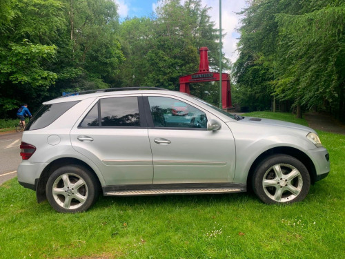 Mercedes-Benz M-Class ML320 ML 320 CDI SPORT