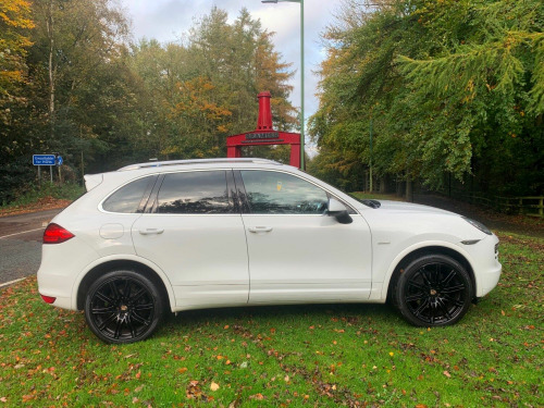 Porsche Cayenne D V6 TIPTRONIC