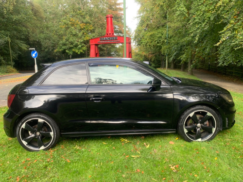 Audi A1  TFSI S LINE BLACK EDITION