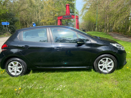Peugeot 208 BLUE HDI ACTIVE