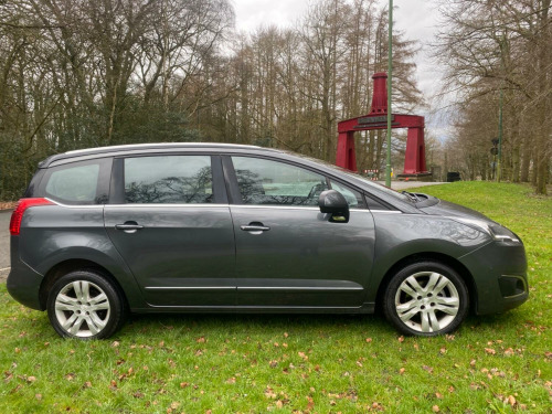 Peugeot 5008  1.6 HDi Active