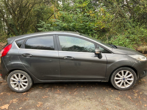 Ford Fiesta  1.0 T EcoBoost Titanium