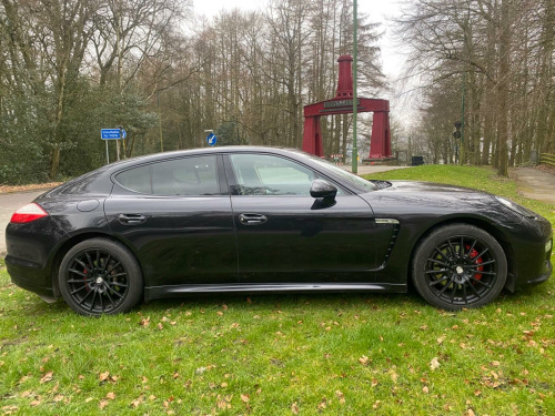 Porsche Panamera  3.0 D V6 Platinum Edition