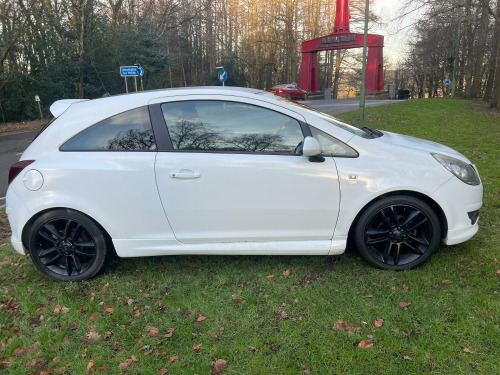 Vauxhall Corsa  1.2 i 16v Limited Edition