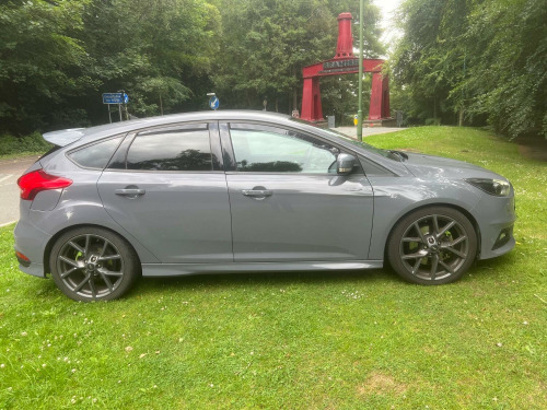 Ford Focus  2.0 TDCi ST-3