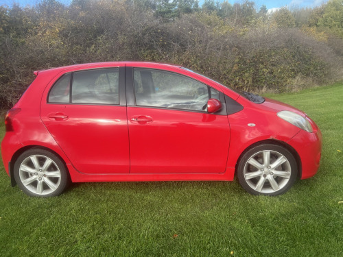 Toyota Yaris  1.8 VVT-i SR
