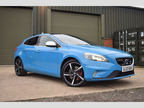 Volvo V40  2.5 T5 R-Design Lux Nav