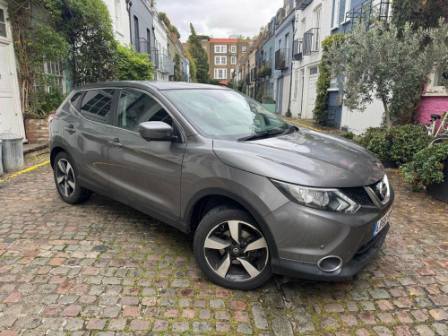 Nissan Qashqai  1.2 DIG-T N-Connecta 2WD Euro 6 (s/s) 5dr 