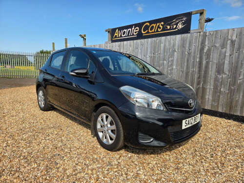 Toyota Yaris  1.3 Dual VVT-i TR