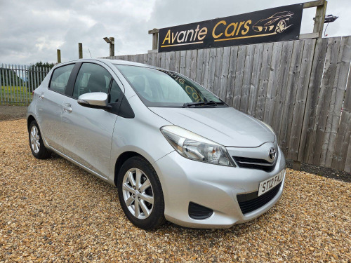 Toyota Yaris  1.3 Dual VVT-i TR