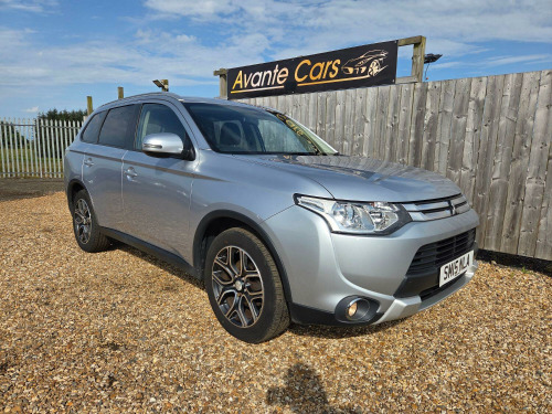 Mitsubishi Outlander  2.2 DI-D GX3
