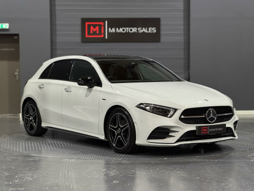 Mercedes-Benz A-Class A180 1.3 A180 AMG Line Edition