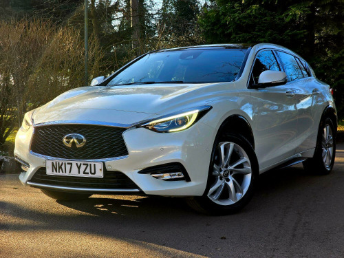 Infiniti Q30  1.5 d Premium Tech