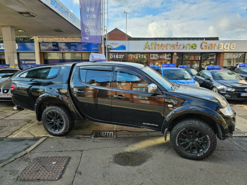 Mitsubishi L200  2.5 DI-D Barbarian Black 4WD Euro 5 4dr (LB)