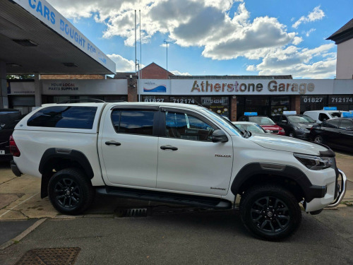 Toyota Hi-Lux  2.4 D-4D Invincible X Auto 4WD Euro 6 (s/s) 4dr (TSS)