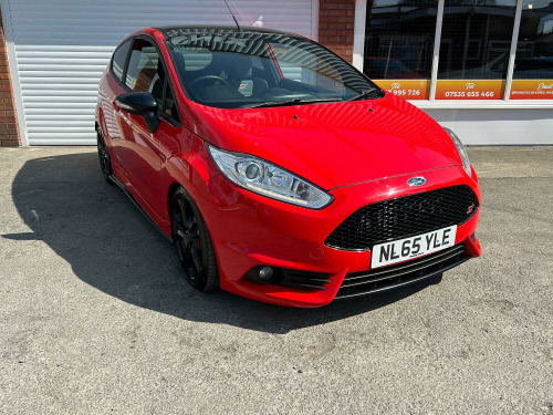 Ford Fiesta  1.6 T EcoBoost ST-2
