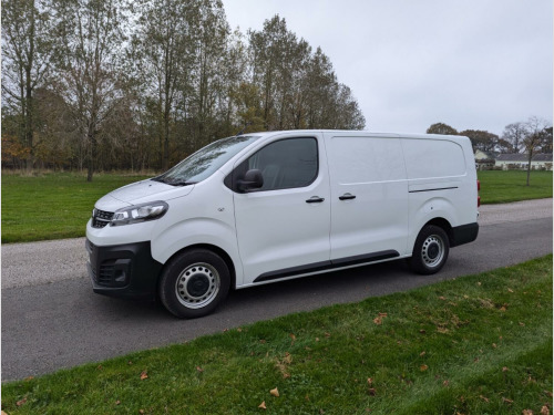 Vauxhall Vivaro  1.5 Turbo D 2900 Dynamic