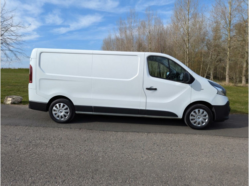Renault Trafic  2.0 LL30 Blue dCi 130 Business Panel Van MY22