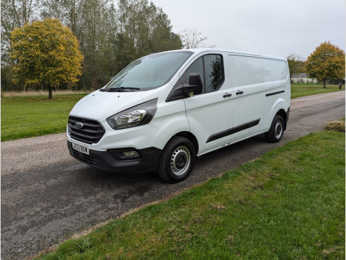 Ford Transit Custom  2.0 Transit Custom Leader Van 300 L2 2.0L EcoBlue 130PS FWD 6 Speed Manual