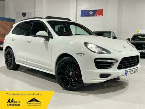 Porsche Cayenne  4.8 V8 GTS TIPTRONIC S 4WD EURO 5 SUV