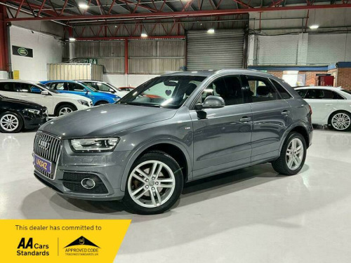 Audi Q3  2.0 TDI S line S Tronic quattro Euro 5 (s/s) 5dr