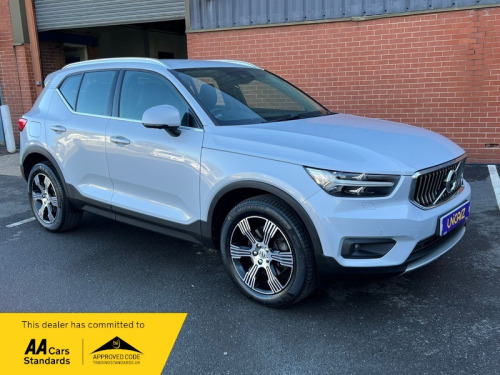 Volvo XC40  2.0 T4 Inscription Auto Euro 6 (s/s) 5dr