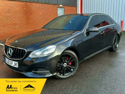 Mercedes-Benz E-Class E220 2.1 E220 CDI SE Saloon 4dr Diesel G-Tronic+ Euro 5 (s/s) (170 ps) 