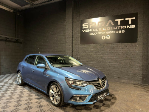 Renault Megane  1.5 dCi Signature Nav Hatchback 5dr Diesel Manual Euro 6 (s/s) (110 ps) 