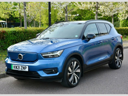 Volvo XC40  P8 FIRST EDITION AWD 5d 403 BHP Pan Roof Leather H