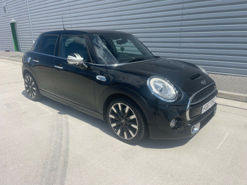 MINI Hatch  2.0 Cooper SD Hatchback 5dr Diesel Manual Euro 6 (s/s) (170 ps)