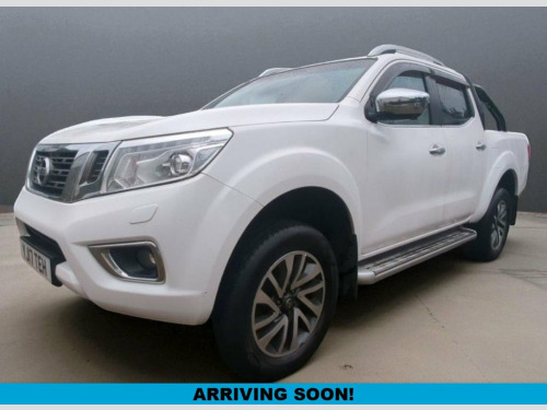 Nissan Navara  2.3 dCi Tekna Pickup Double Cab 4dr Diesel Manual 