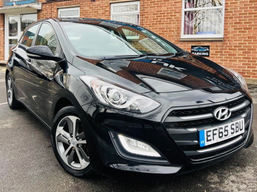 Hyundai i30  CRDI SE NAV BLUE DRIVE 5-Door