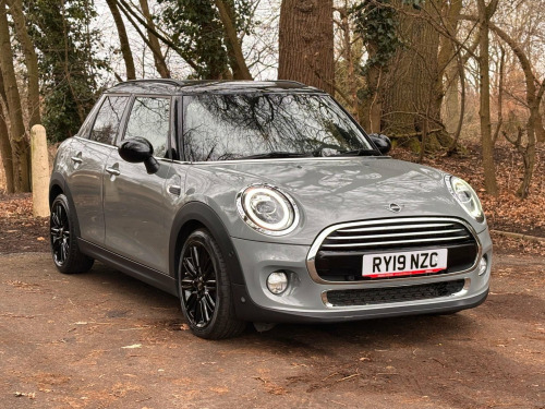 MINI Hatch  1.5 Cooper Exclusive Steptronic Euro 6 (s/s) 5dr