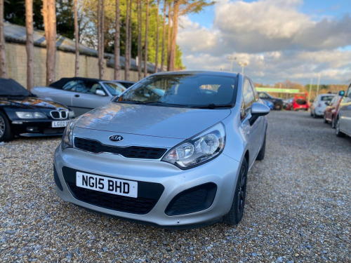 Kia Rio  1.3 VR7 