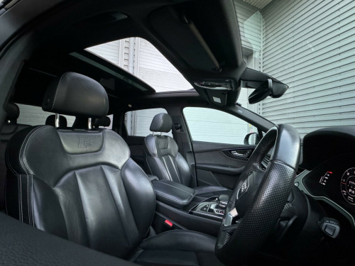 Audi Q7  3.0 TDI V6 Black Edition Tiptronic quattro Euro 6 (s/s) 5dr