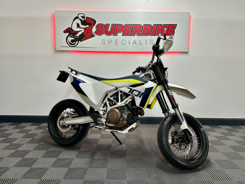 HUSQVARNA 701  700 Supermoto ABS