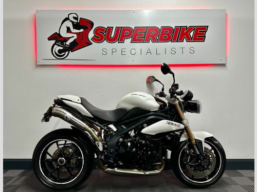 Triumph SPEED TRIPLE 1050  1050