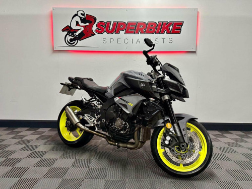 YAMAHA MT-10  1000 Hyper-naked Euro 4