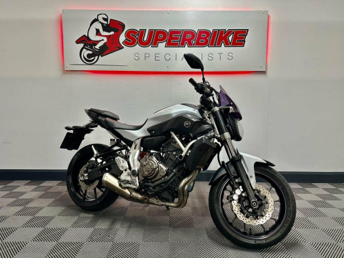 YAMAHA MT-07 700