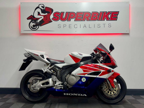 Honda CBR1000RR FIREBLADE  2004