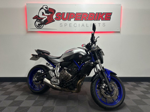 YAMAHA MT-07  700 ABS