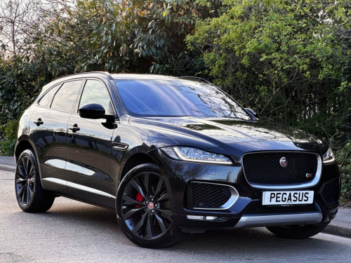 Jaguar F-PACE  3.0 D300 V6 First Edition SUV 5dr Diesel Auto AWD 