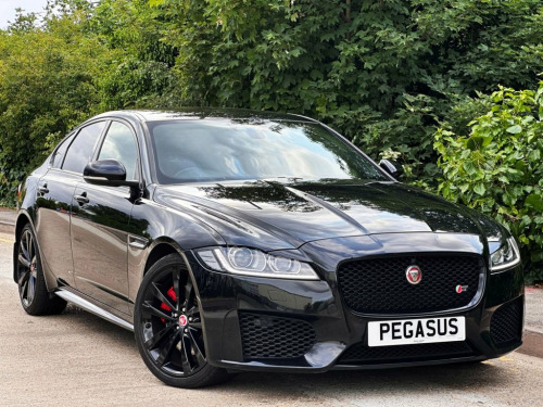 Jaguar XF  3.0d V6 S Saloon 4dr Diesel Auto Euro 6 (s/s) (300