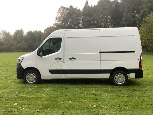 Renault Master  2.3 dCi 35 Business+ FWD MWB Medium Roof Euro 6 4dr