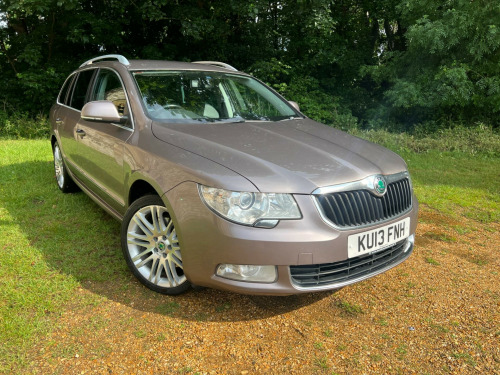 Skoda Superb  2.0 TDI Elegance DSG Euro 5 5dr