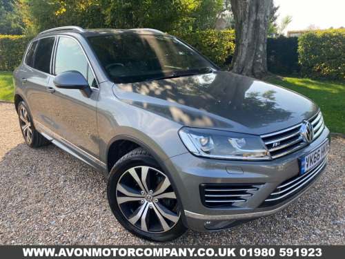 Volkswagen Touareg  3.0 V6 R-LINE TDI BLUEMOTION TECHNOLOGY 5d 259 BHP